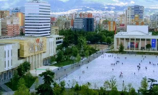 Tirana 100 vite kryeqytet: Si u rrit popullsia nga 50 mije ne 895 mije banore